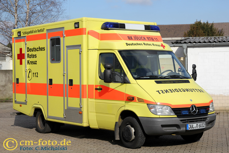 Rotkreuz Jülich RTW-49